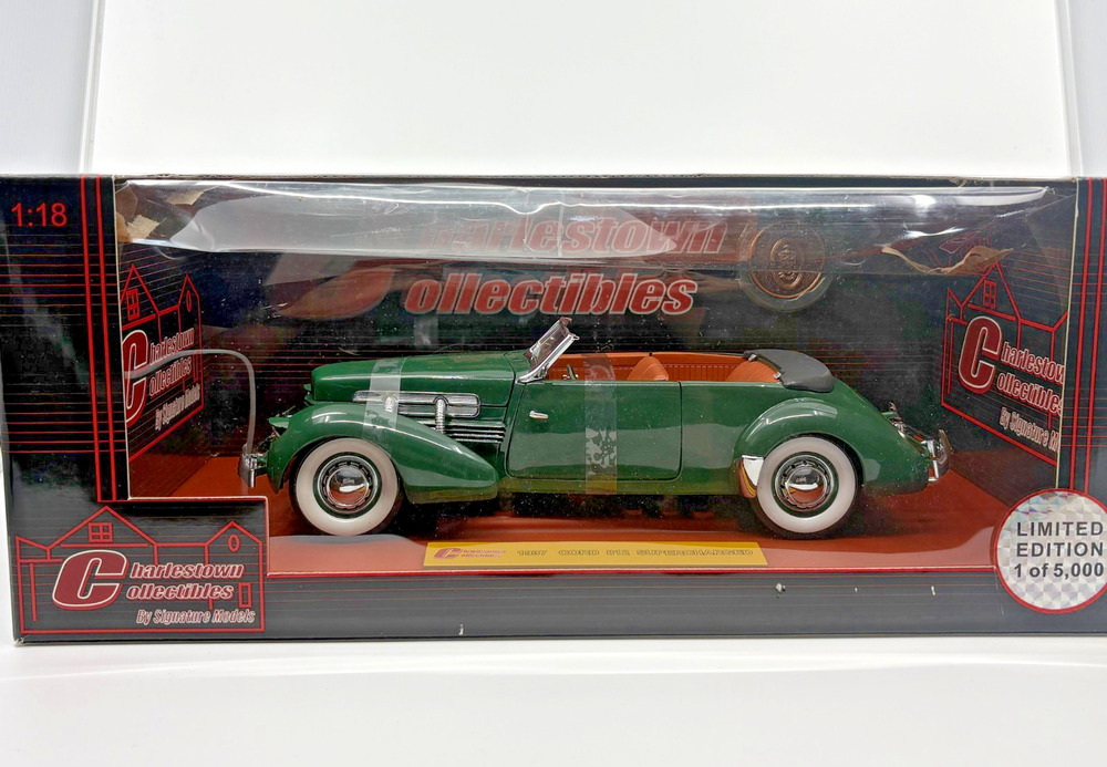 Charlestown Collectibles 1937 Cord 812 Supercharged 1:18 Diecast Limited *READ*
